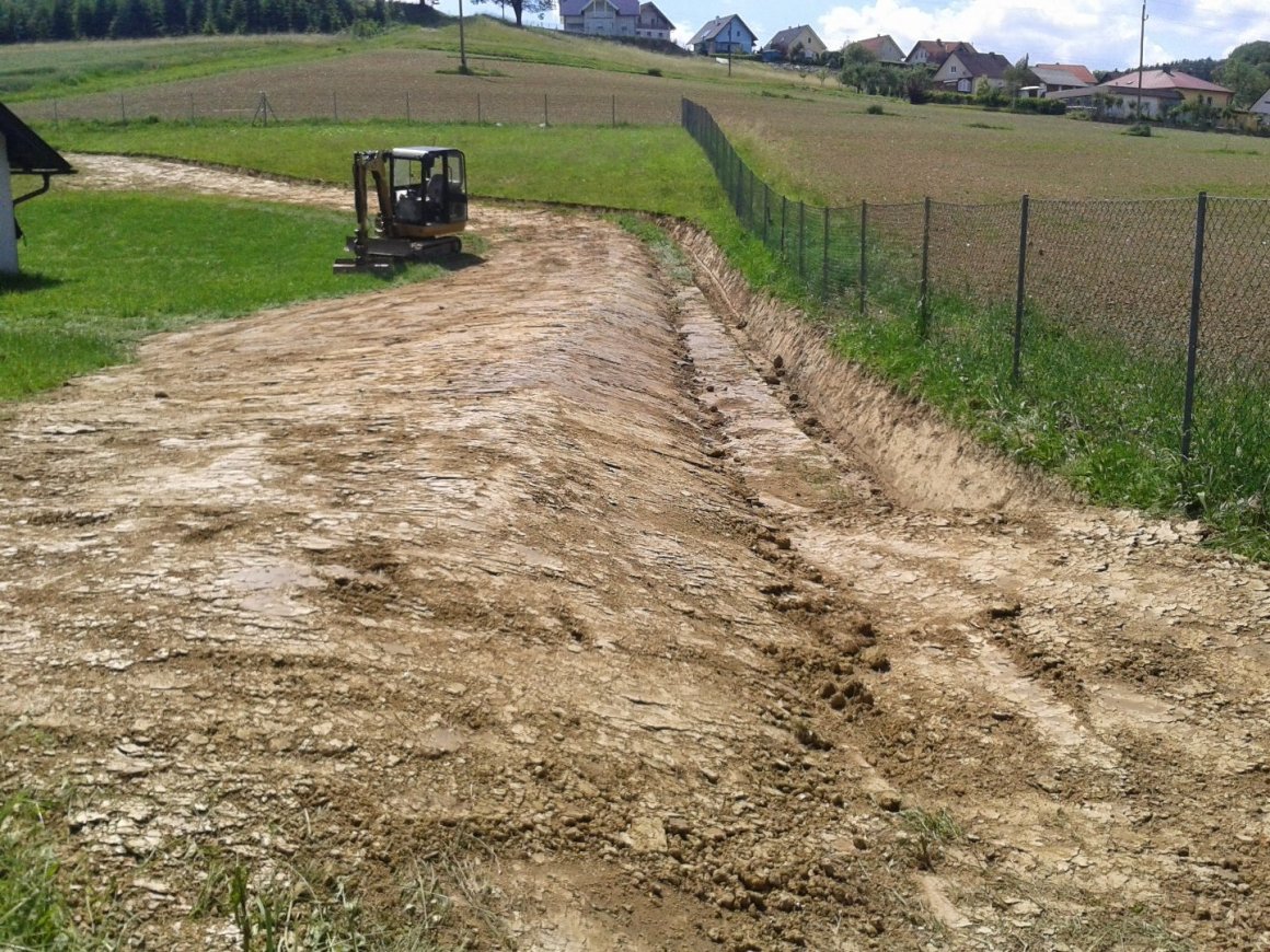 earthworks trenching