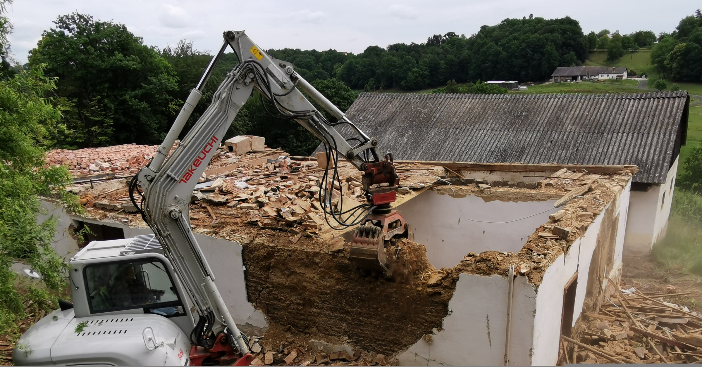 demolition excavator